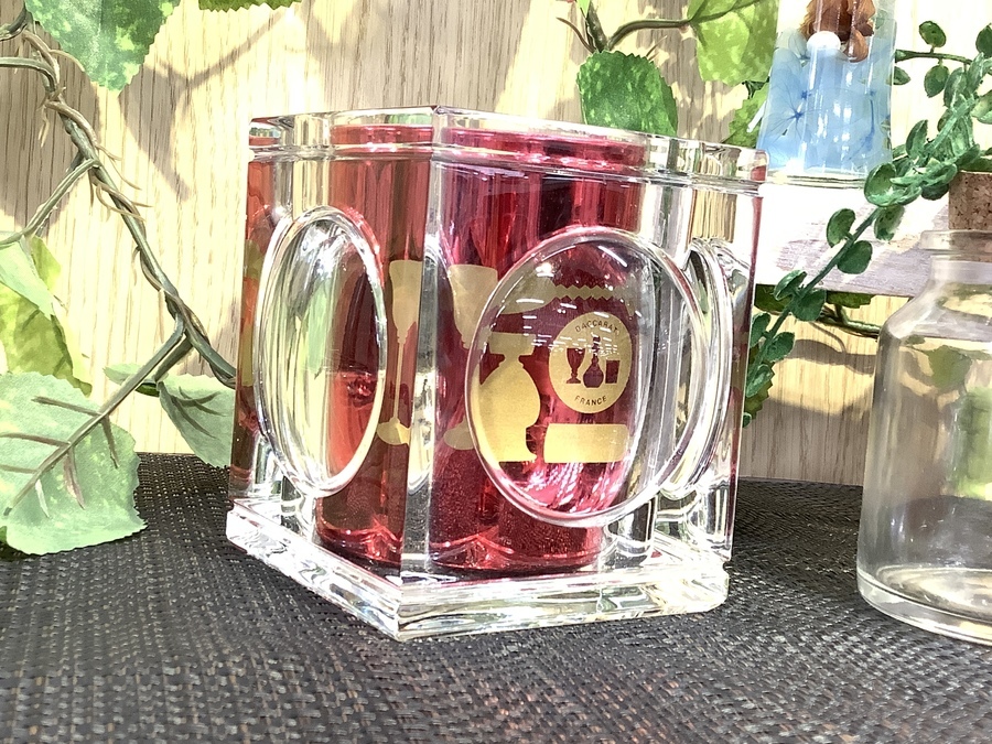 Baccarat（バカラ）のジェオード キャンドルホルダーが入荷しました
