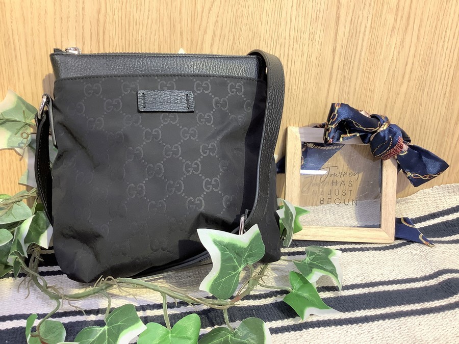 GUCCI(グッチ) GGシマ ナイロンショルダーバッグを入荷致しまし