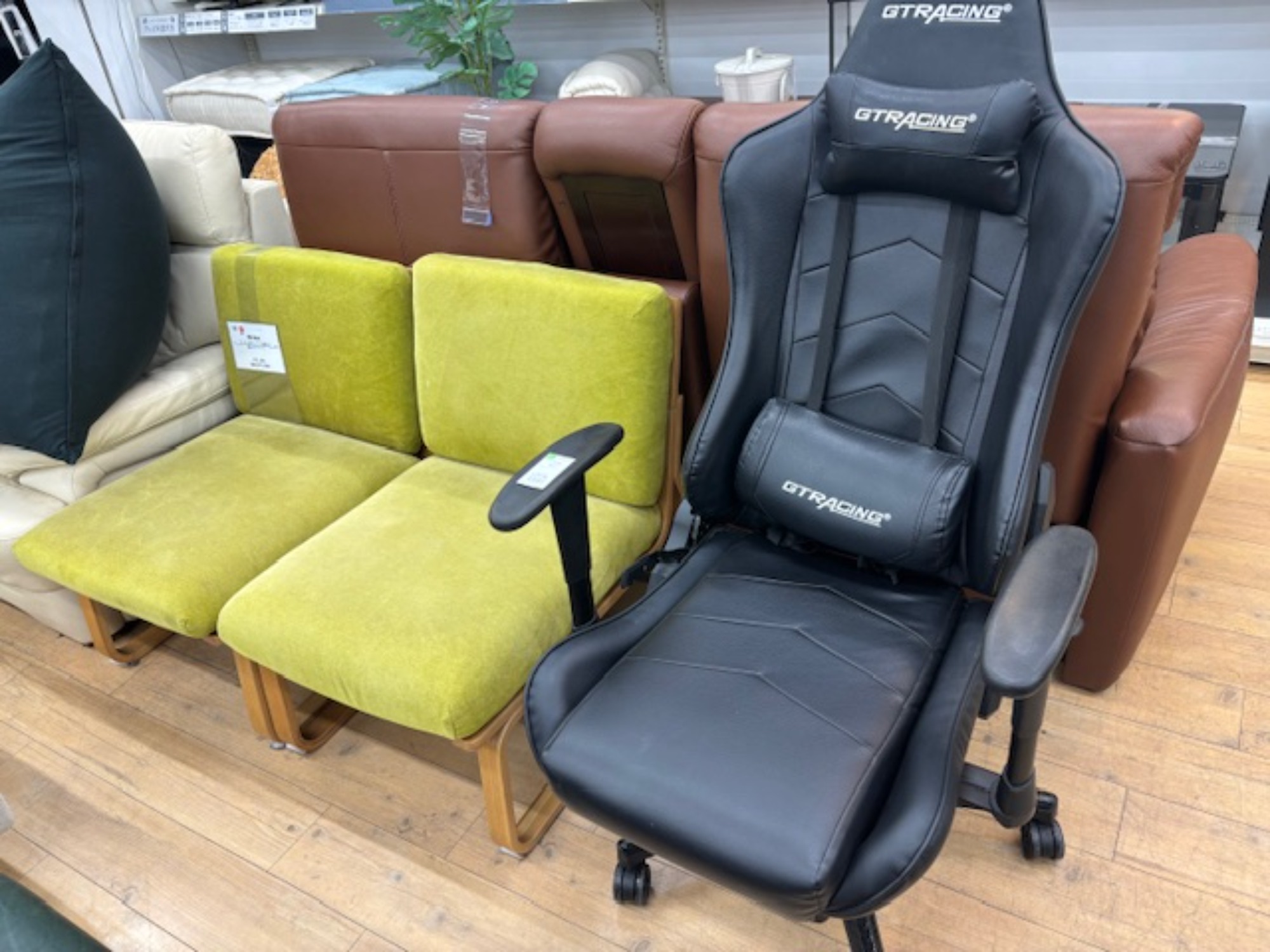 家具大量展開中！GT RACINGのゲーミングチェアが入荷しました！｜2024