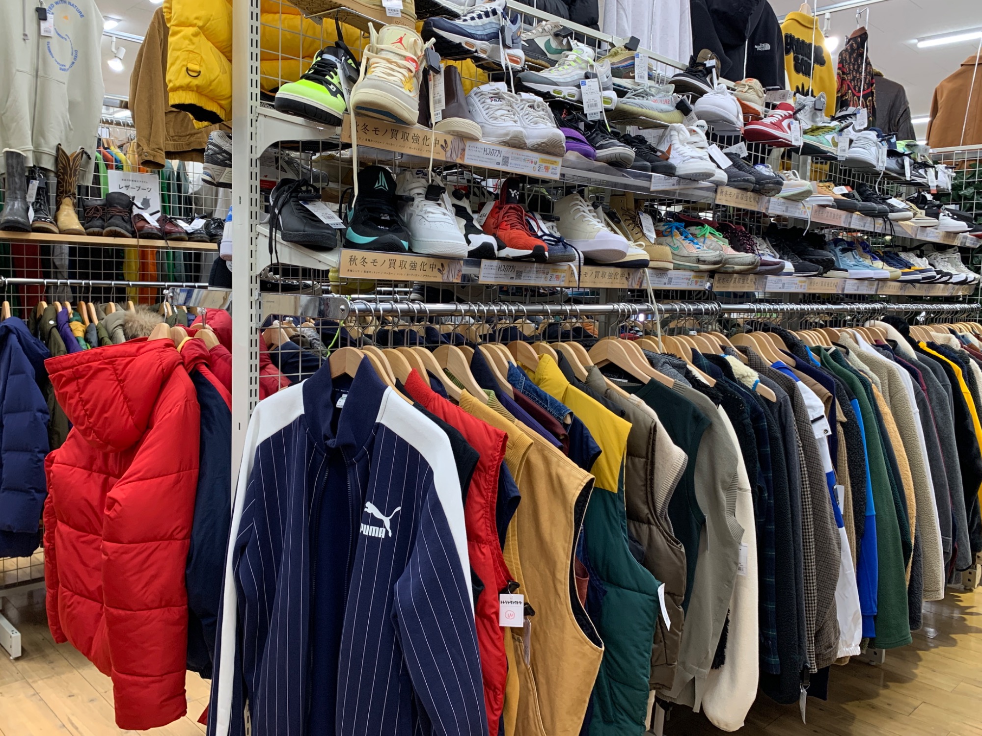 ジブリ好き必見】千と千尋の神隠しデザインのスカジャンご紹介いたし