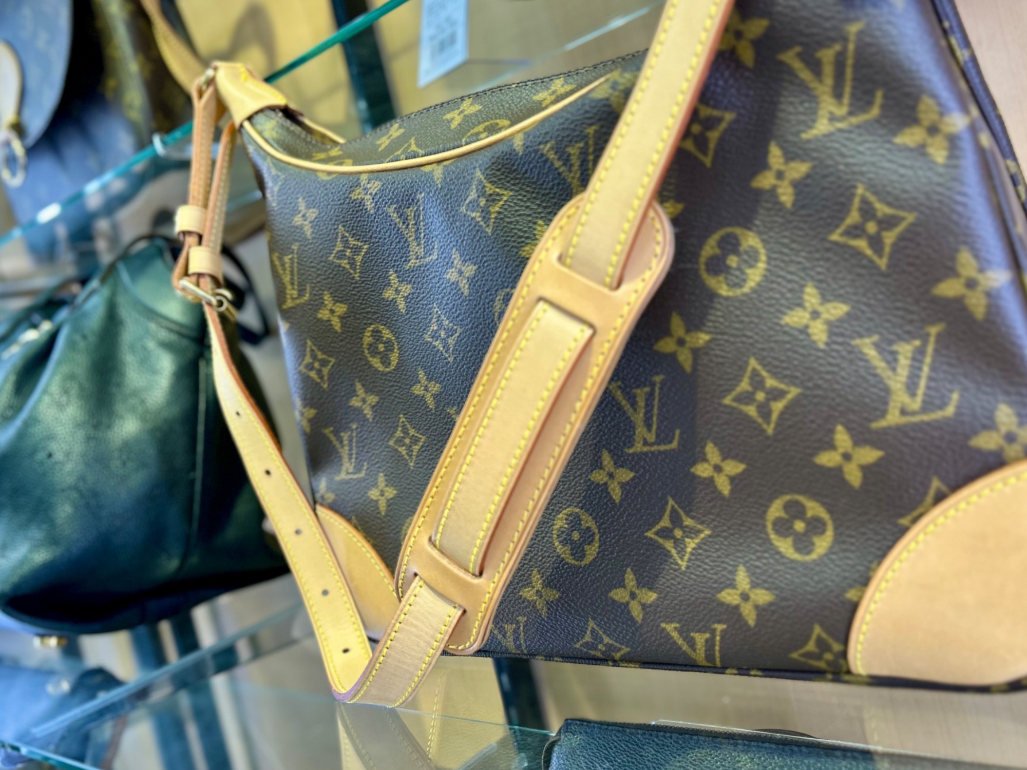 【トレファク松原店】LOUIS VUITTON（ルイヴィトン）ハンドバッグのご紹介です！ Louis Vuitton】ハンドバッグのご紹介です。春のおでかけにいかがです