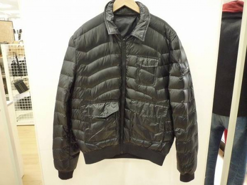 ダウンジャケットの衣類