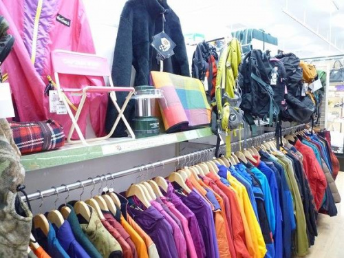 衣類の松原店