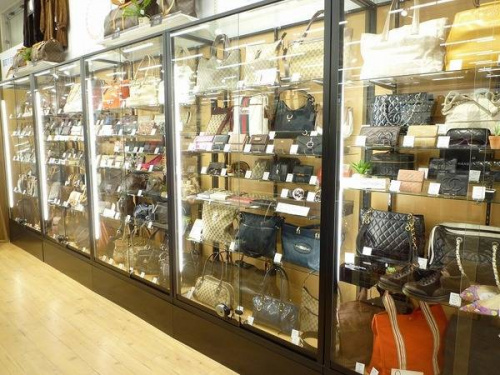 miumiuの松原店　ブランド