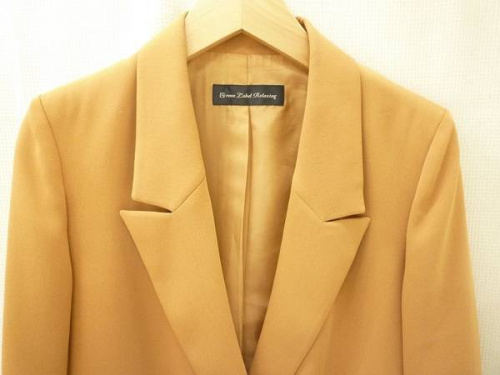 レディースファッションのシャツ