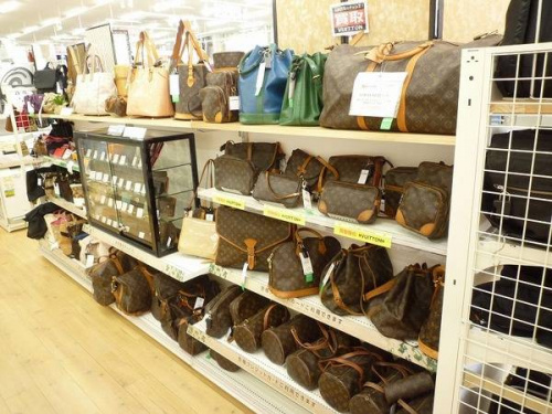 CHANELの松原店　ブランド