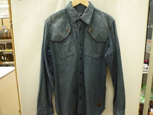 メンズファッションのシャツ