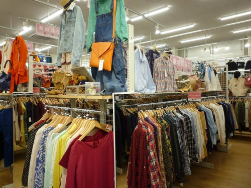 ワンピースの衣類