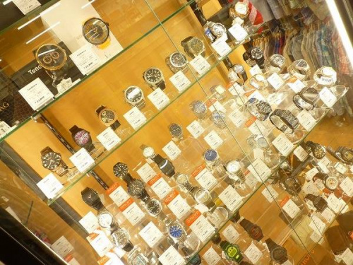 松原店のニクソン（NIXON）