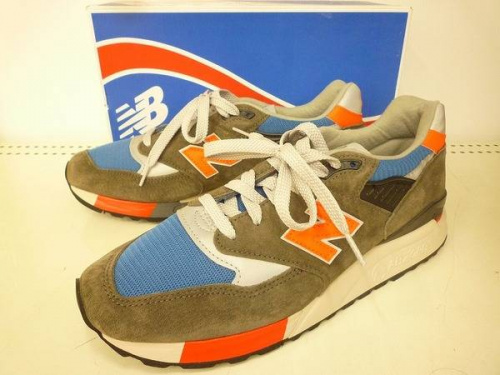 メンズファッションのスニーカー