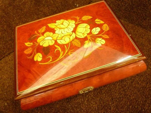 関西の松原店　オルゴール