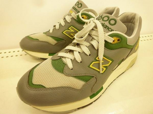 メンズファッションのスニーカー