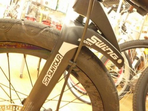 スポーツ用品の自転車