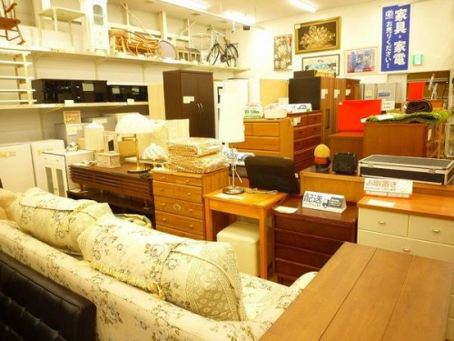 中古　家具の食器棚