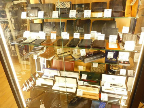 ﾎﾞｰﾙﾍﾟﾝのMONTBLANC