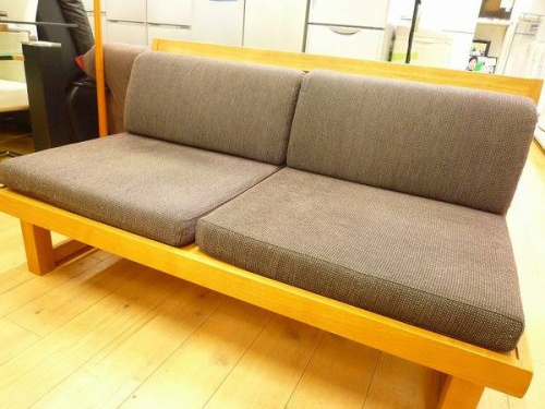 特選家具のソファ