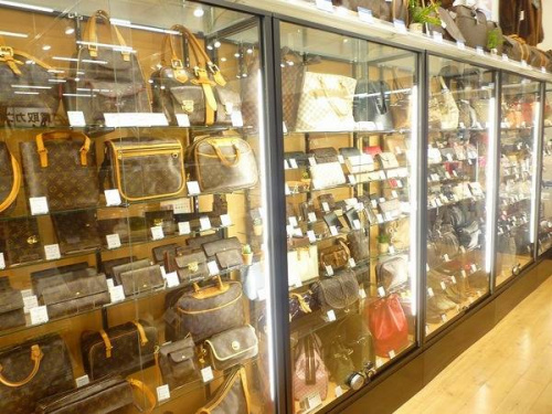 ルイヴィトン（LOUIS VUITTON）の松原店　ヴィトン