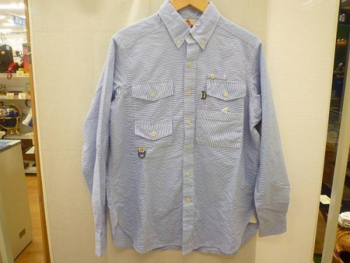 メンズファッションのシャツ