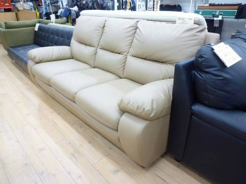 中古 家具のソファー