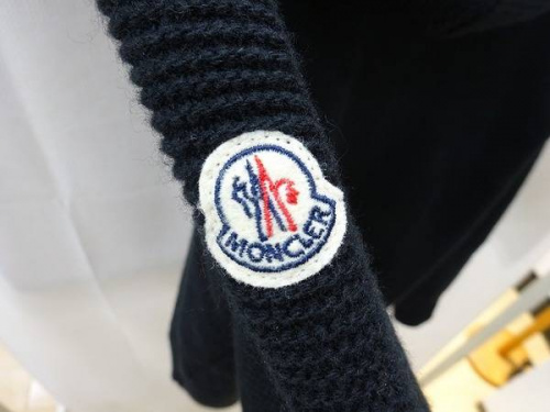 モンクレール（MONCLER）の松原店　