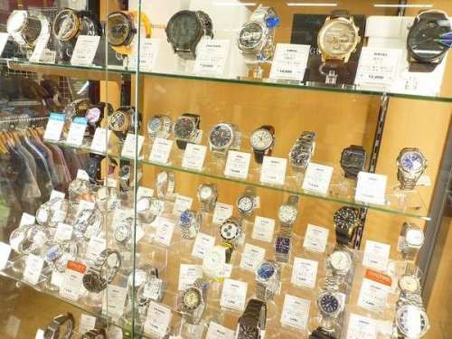 メンズファッションの松原店　