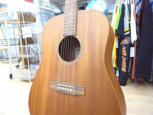 楽器・ホビー雑貨の松原店　楽器