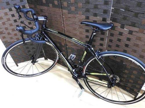 スポーツ用品の自転車