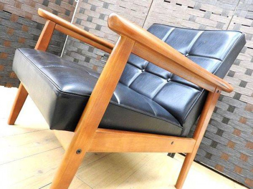 特選家具のカリモク