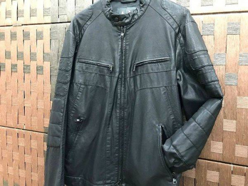 腕時計のアルマーニ