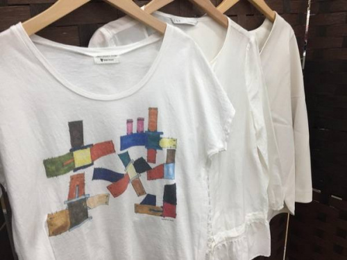 レディースファッションのホワイト