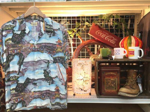 メンズファッションのアロハシャツ