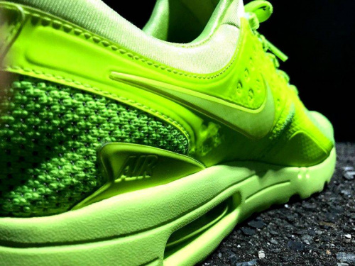 ナイキ（NIKE）の関西