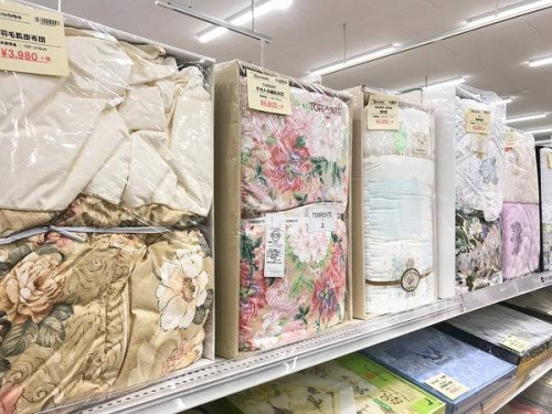 雑貨の洋食器　松原