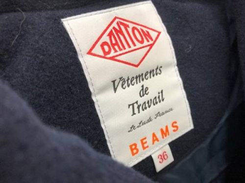 ウールコートの松原　洋服