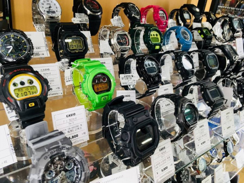 メンズファッションの腕時計　松原