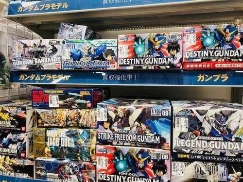 フィギュア　プラモデルの大掃除　松原