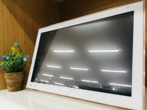 デジタル家電の液晶テレビ