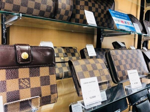 バッグ・財布のルイヴィトン（LOUIS VUITTON）