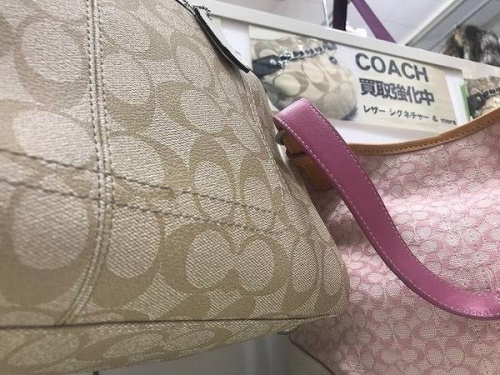 ブランド・ラグジュアリーのバッグ・財布