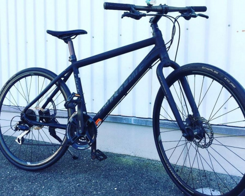 スポーツ用品の自転車