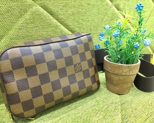 ブランド・ラグジュアリーのバッグ・財布