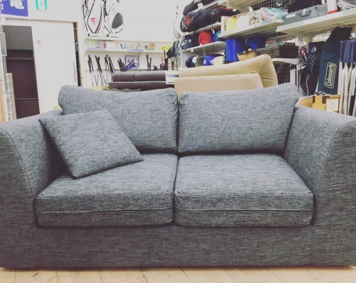 家具のソファ