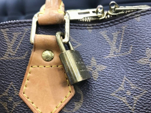 バッグ・財布のルイヴィトン（LOUIS VUITTON）