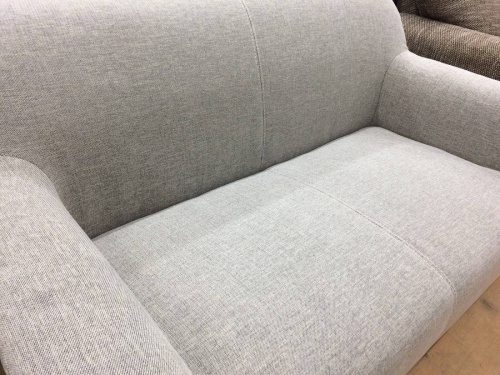 家具のソファ