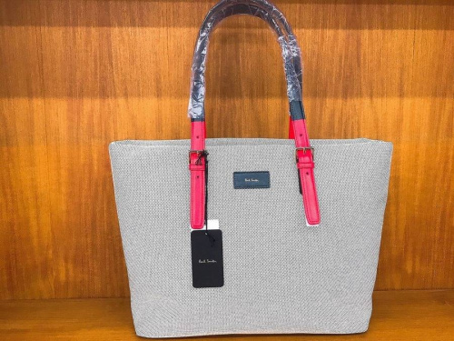 ブランド・ラグジュアリーのバッグ・財布