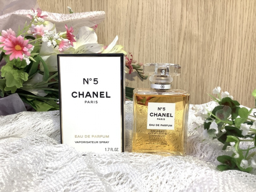 香水のCHANEL