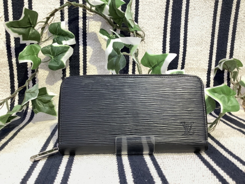 財布のLOUIS VUITTON