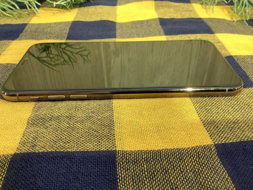 スマートフォンの松原