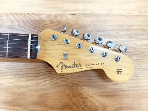 FENDERのストラトキャスター