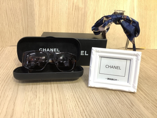 ブランド・ラグジュアリーのCHANEL